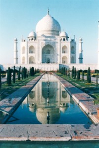 03-Taj-Mahal-2[2]